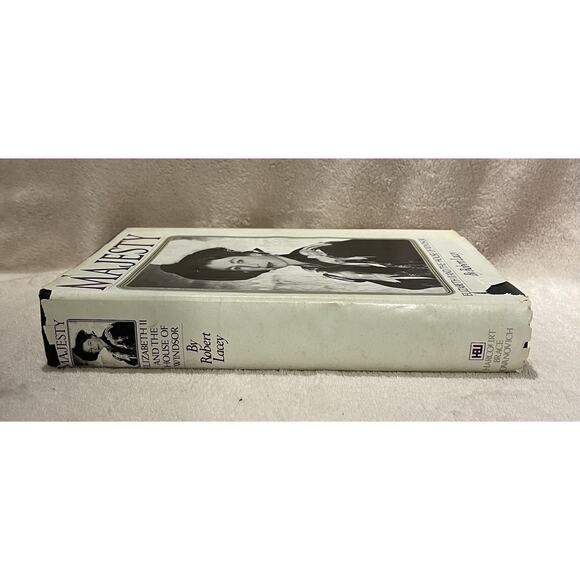 Majesty - Elizabeth II and the House of Windsor by Robert Lacey - 1977 HCDJ - Picture 7 of 13